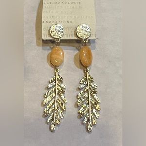 🧡 NWT! ANTHROPOLOGIE Peach Stone & Leaf Earrings